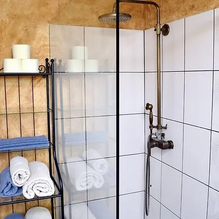 Olea Малинска